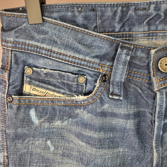 Diesel Viker R Box Distressed Straight Jeans Wash 0073H Size 26x30 - Picture 4 of 13